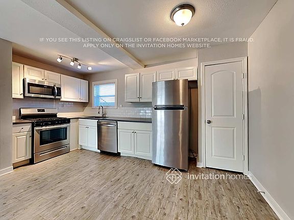 5th image of 403 E Standifer St Unit A