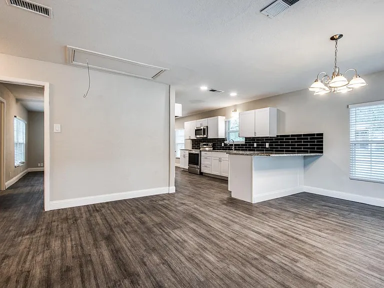 853 Brown Trl — Photo 7