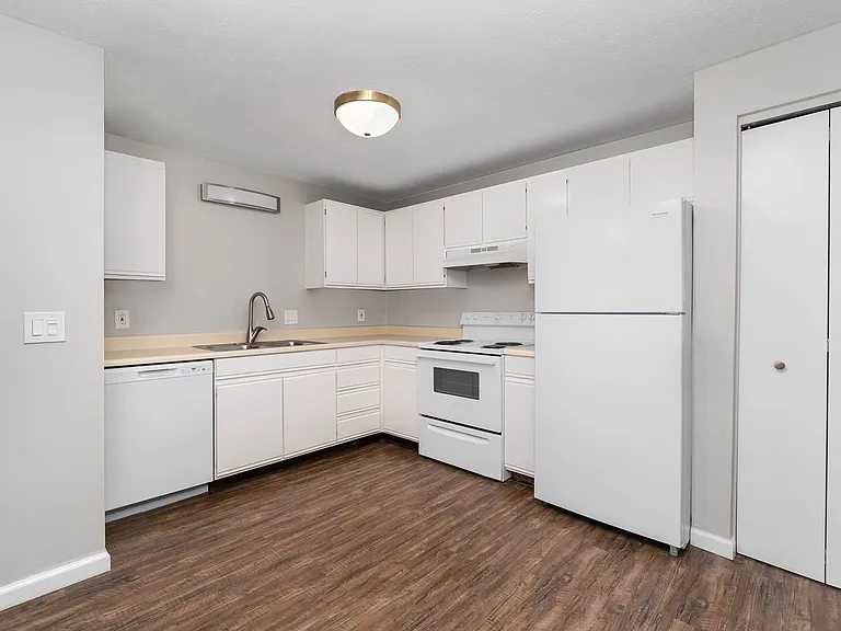 The Tides 1510 Veterans Dr — Photo 54