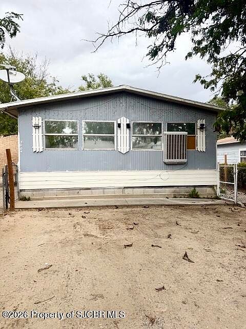 1st image of 2904 E 23rd St