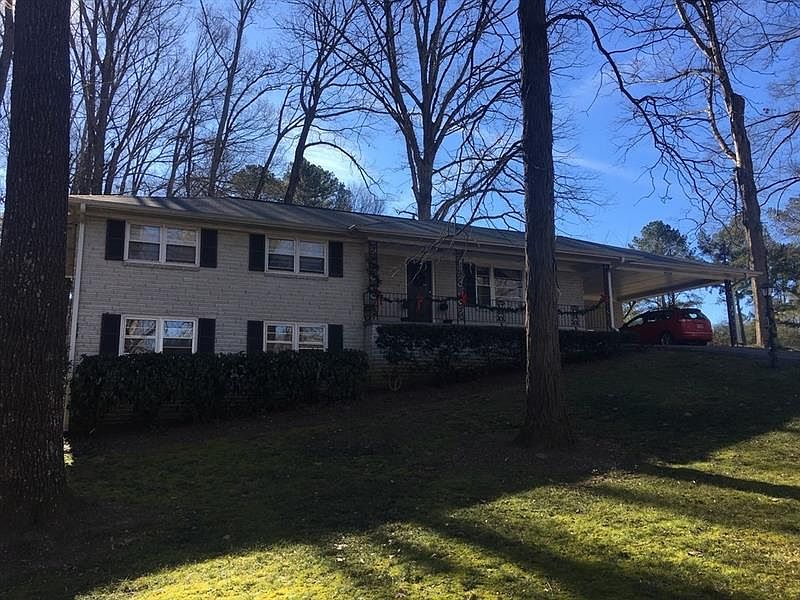 1st image of 3320 N Creekview Dr