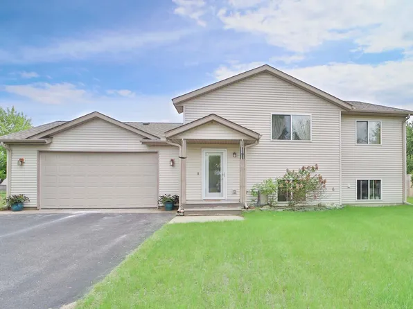 9095 Twins St, Brainerd, MN 56401