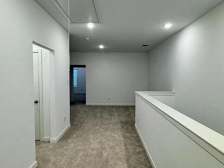 5720 Lakeview Dr — Photo 13