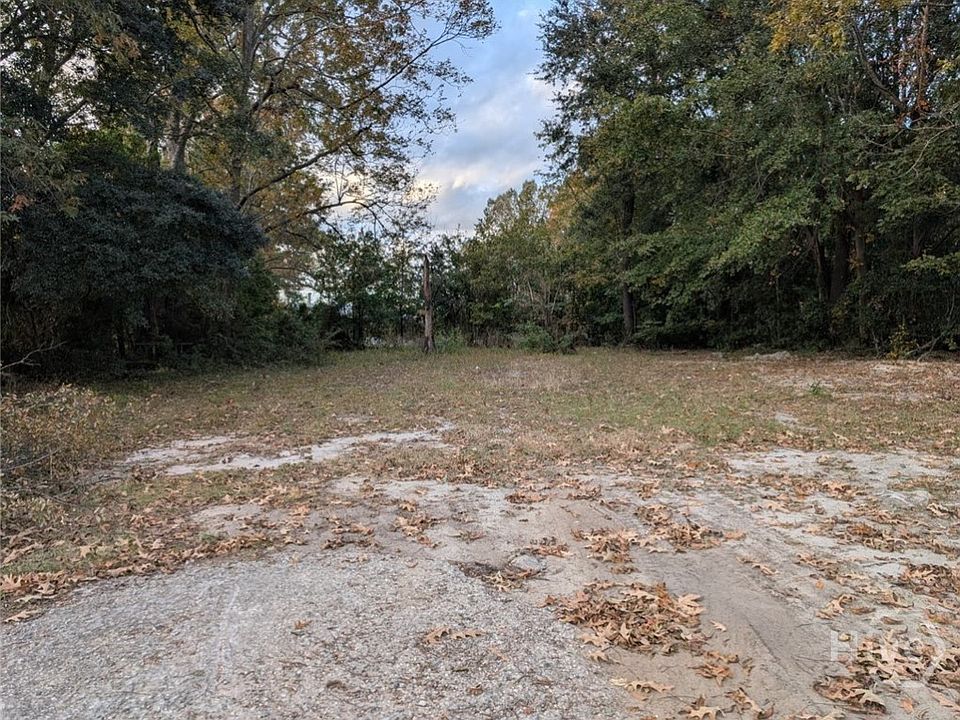 2nd image of 121 Roberts Street