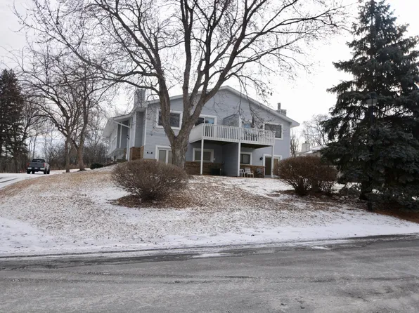 4310 Clemson Cir, Eagan, MN 55122