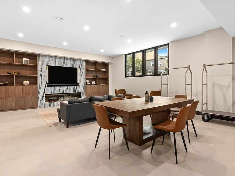 36 India St #2P — Photo 6