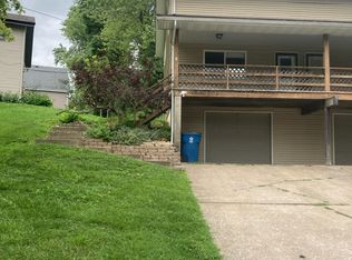 8 Holloway Dr #A, Collinsville, IL
