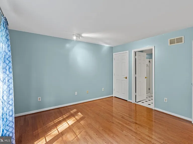 10652 Quarterstaff Rd — Photo 60