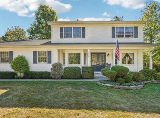 319 Bliss Ln, Valley Cottage, NY 10989
