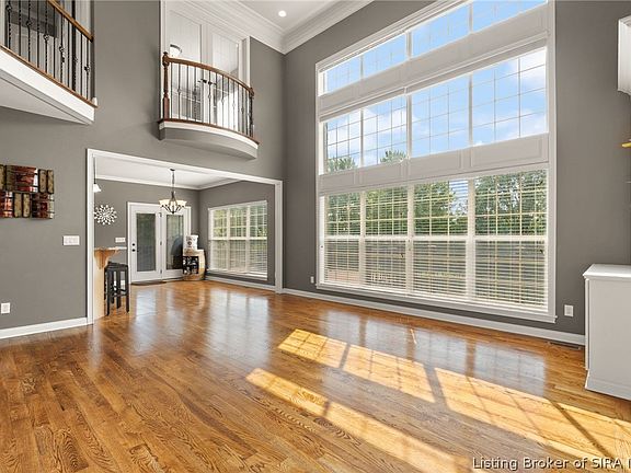 3rd image of 1018 Caiman Court