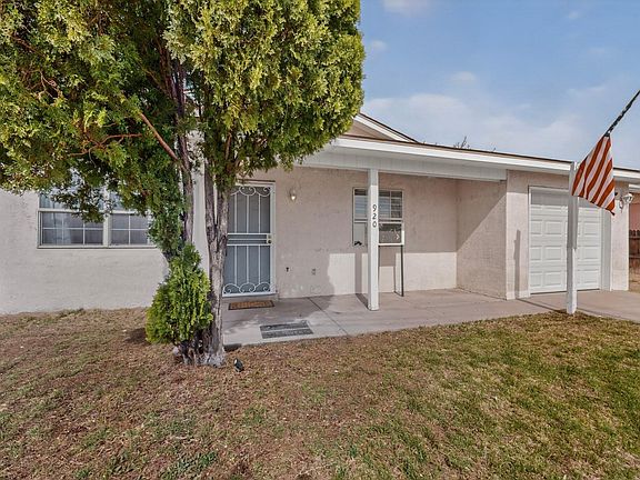 3rd image of 920 Molina Pl
