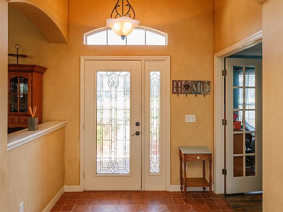 4th image of 9834 Royal Vista Ave