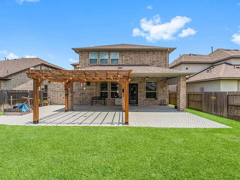 3850 Chapman Bluff Dr — Photo 32
