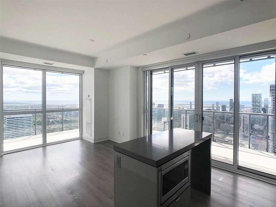 1st image of 7 Grenville St #5610