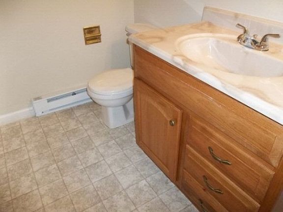 5th image of 307 Dana Dr