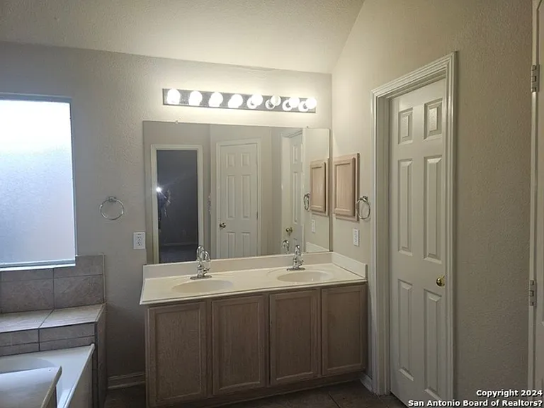 3618 Sage Ridge Dr — Photo 12