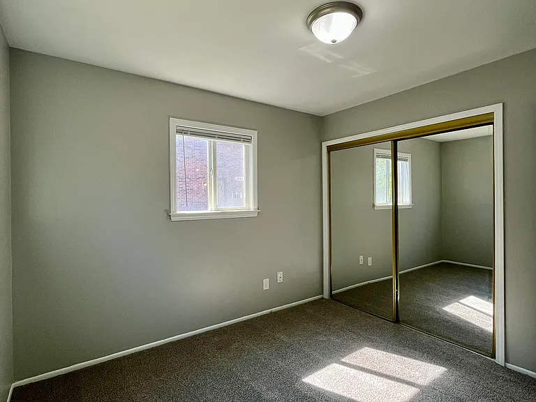 4431 Oakwood Blvd #3 — Photo 9