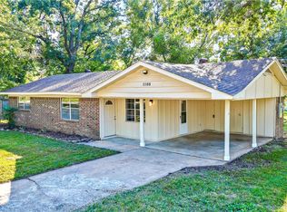 1108 SE East St, Bentonville, AR 72712