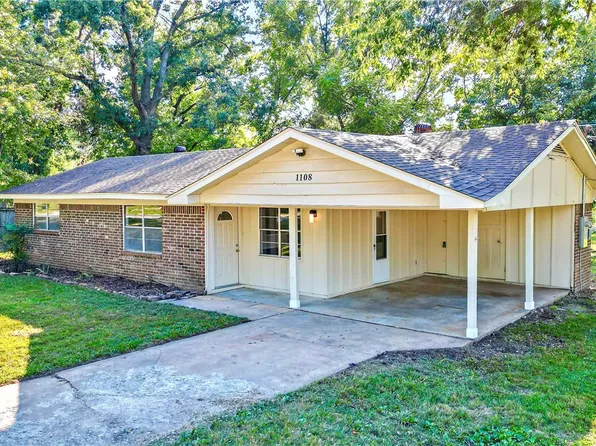 1108 SE East St, Bentonville, AR 72712