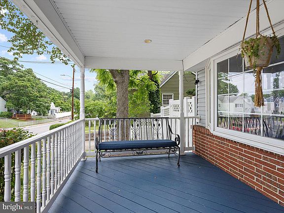 4th image of 1031 Sharon Dr