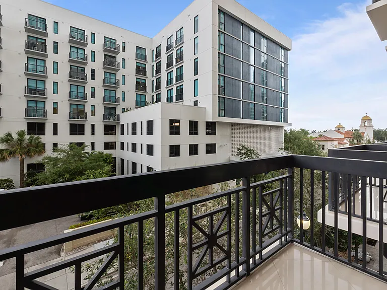 701 S Olive Ave #218 — Photo 26