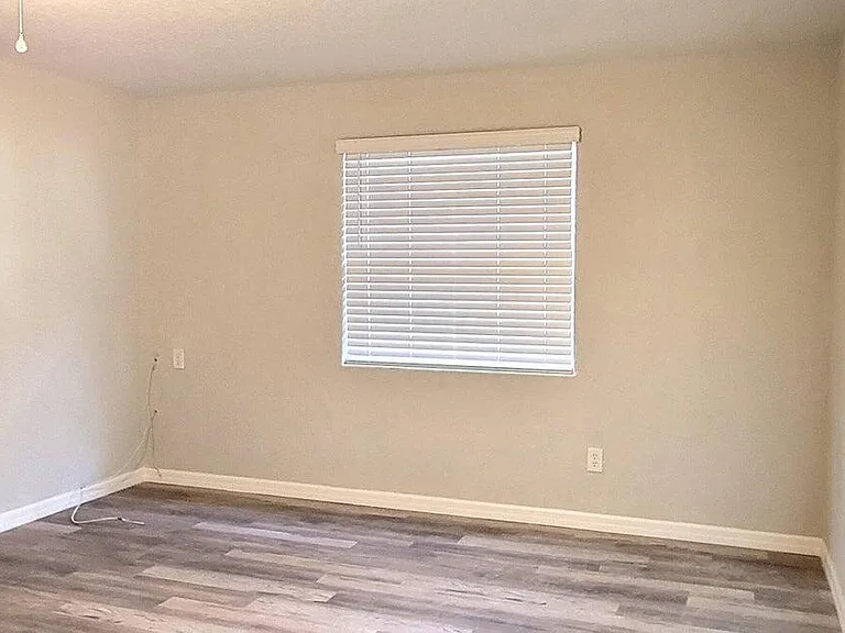 340 Tropical Ln — Photo 6