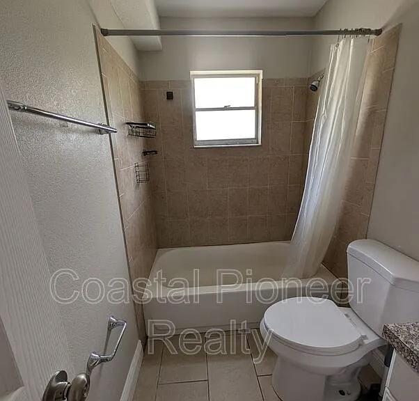 5811 4th St E — Photo 18