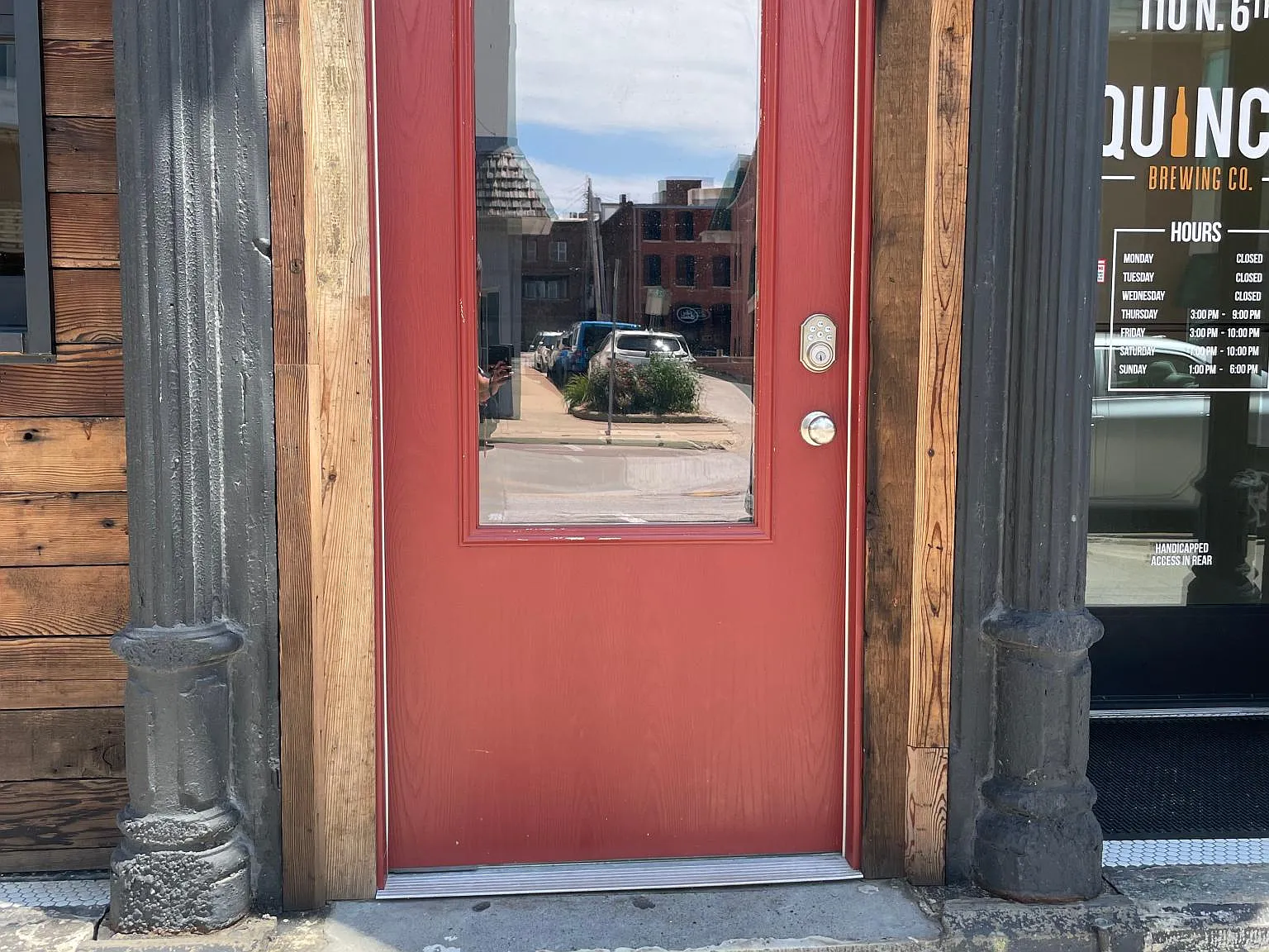 2 bed, 1100 sqft, $1,400 — Photo 2
