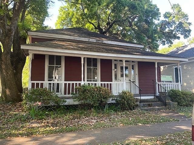 1st image of 955 Charleston St