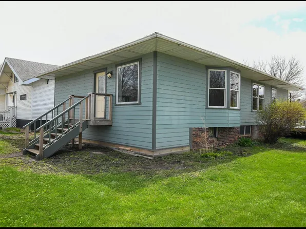 1604 Mamie Eisenhower Ave, Boone, IA 50036