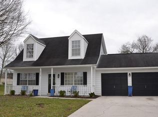 2319 NW Crestpark Rd, Knoxville, TN 37912