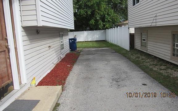 2nd image of 2736 E Goodrich Ave