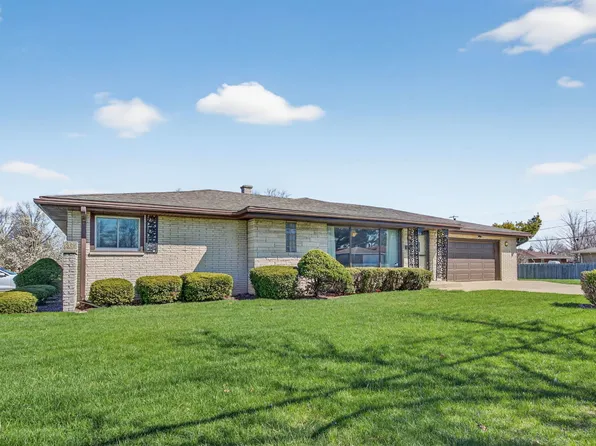 1200 N May St, Joliet, IL 60435