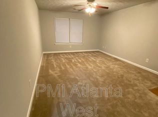 4203 Fairington Club Dr, Lithonia, GA 30038