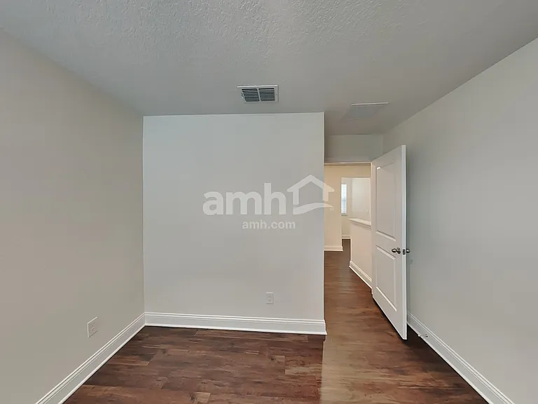 6189 Little Bluff Cir — Photo 31