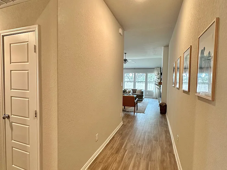 1112 Elm Fall — Photo 14