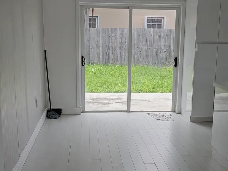 17230 SW 93rd Ave — Photo 16