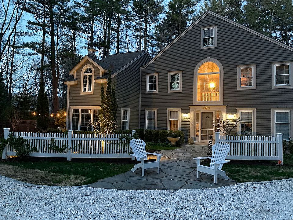 9 Blue Heron Lane 