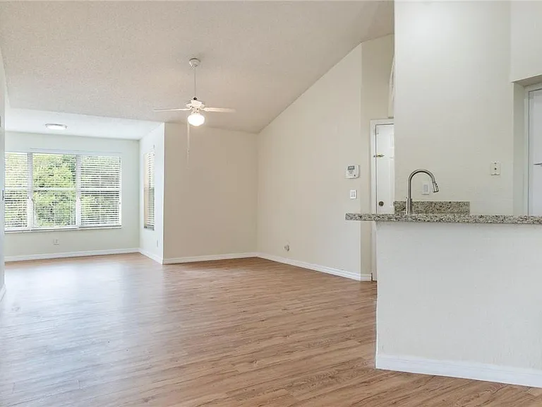 417 Vista Isles Dr #2322 — Photo 9