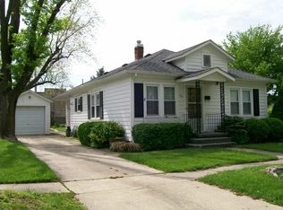 108 N Saint Clair St, Altamont, IL 62411