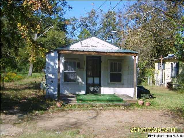 2nd image of 310 Sloan Ave E