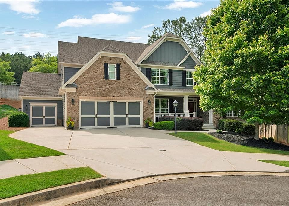 1st image of 525 Wallis Farm Ln