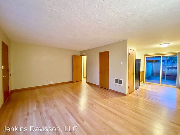 2nd image of 2119 NE 20th Ave #2115