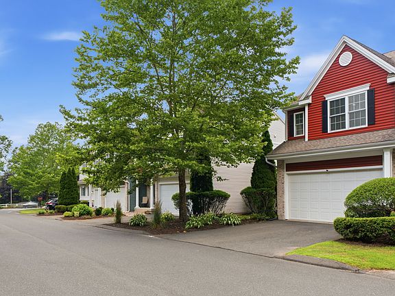 2nd image of 7 Bridlewood Lane #2A