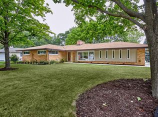 4404 N 110th St, Wauwatosa, WI 53225