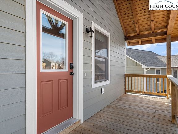 4th image of 139 Pitts Way #128