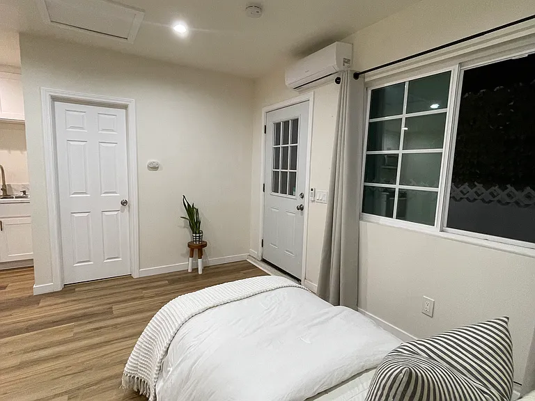281 E Edna Pl — Photo 6