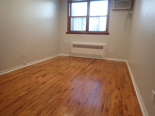 Rented by Hakeem Shahid, LREB | media 8