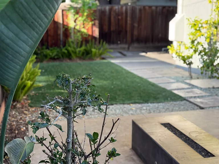 784 Alester Ave — Photo 12