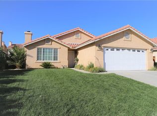 17636 Fisher St, Victorville, CA 92395